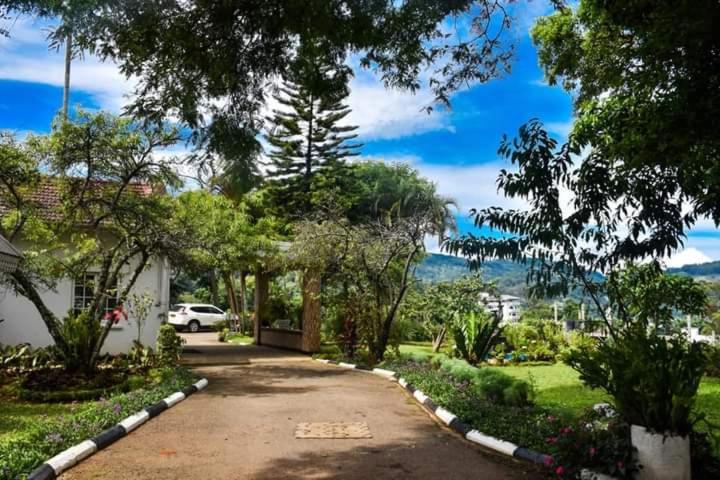 Thanayama Rest House Slave Island Extérieur photo